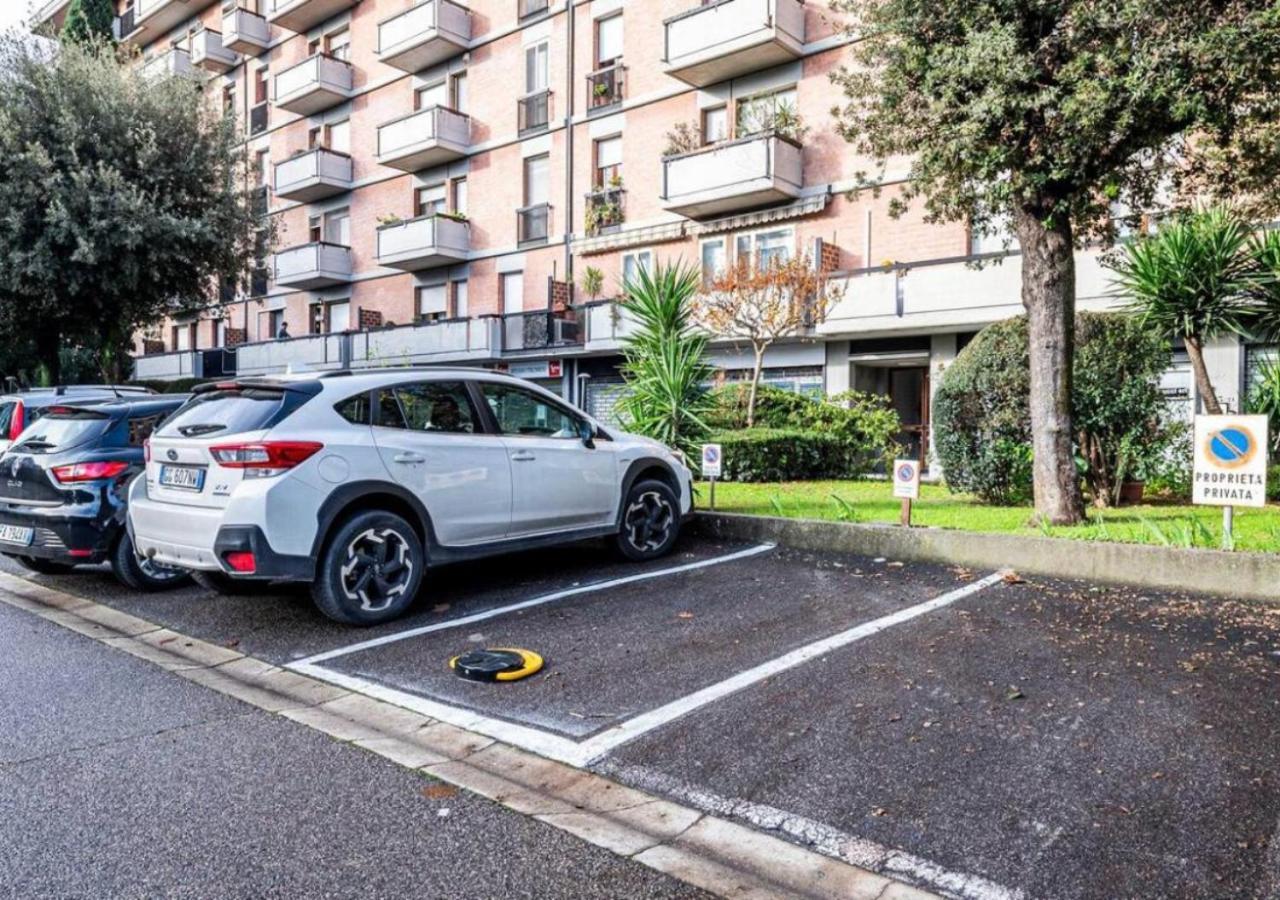 La Suite Di Tommy Con Parcheggio Privato Florenţa Exterior foto