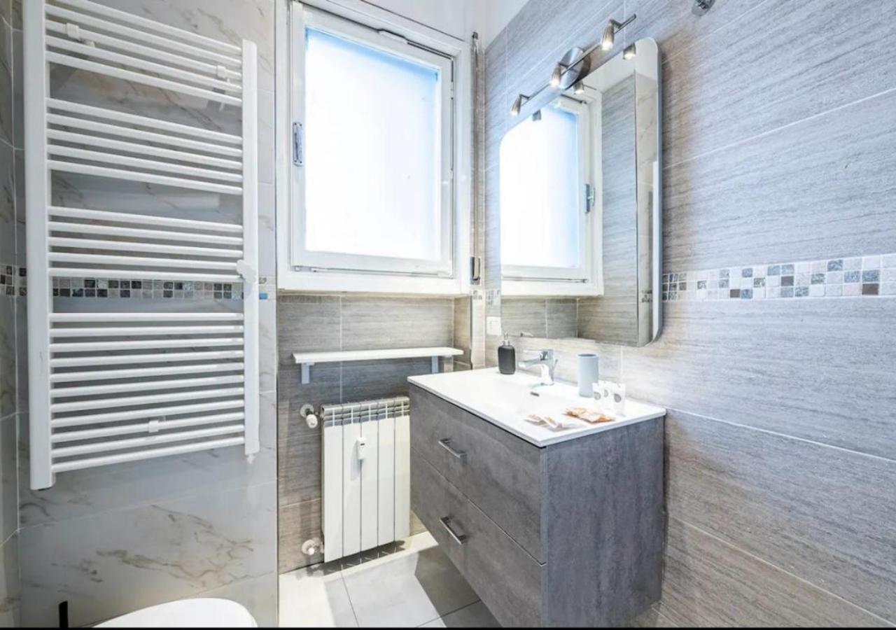 La Suite Di Tommy Con Parcheggio Privato Florenţa Exterior foto
